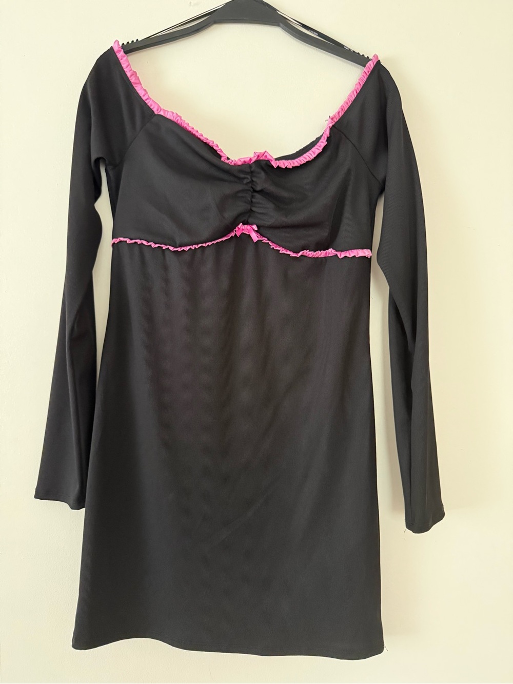 Forever 21 Black Long-Sleeve Chemise with Pink Trim
